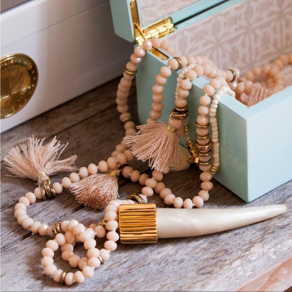 India Hicks Free Spirit horned tassel necklace EUC